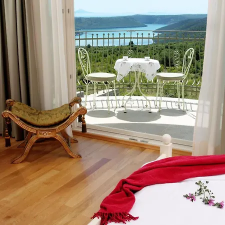 Hotel Stefanija Small Boutique Hotel&restaurant 4*