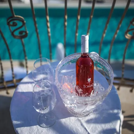 Stefanija Small Boutique Hotel&restaurant 4*