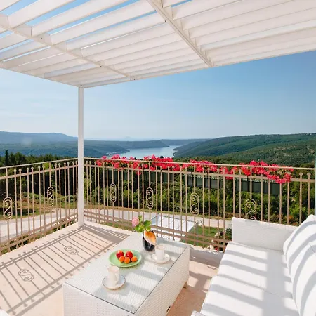 Stefanija Small Boutique Hotel&restaurant