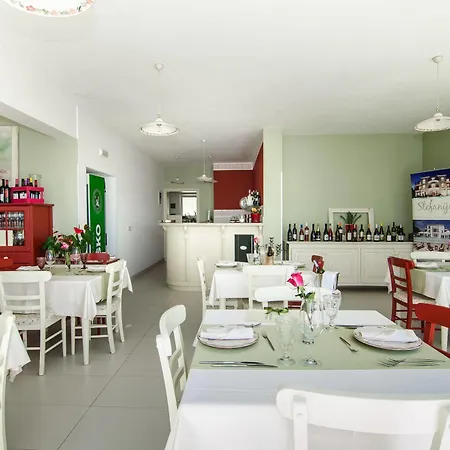 Stefanija Small Boutique Hotel&restaurant Hotel