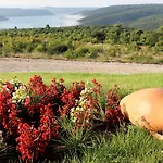 Stefanija Small Boutique Hotel&restaurant