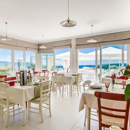 호텔 Stefanija Small Boutique Hotel&restaurant