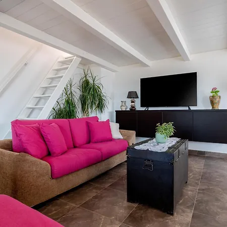 Stefanija Small Boutique Hotel&restaurant 4* Барбан