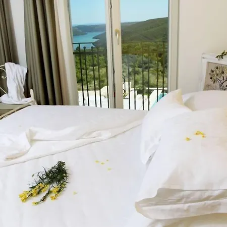 Stefanija Small Boutique Hotel&restaurant 4*