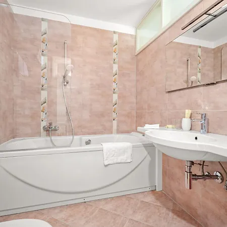 Hotel Stefanija Small Boutique Hotel&restaurant 4*