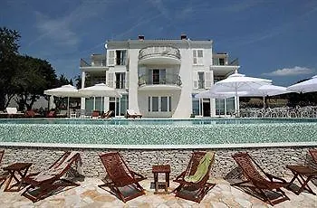 Stefanija Small Boutique Hotel&restaurant Отель