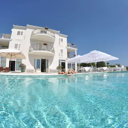 Отель Stefanija Small Boutique Hotel&restaurant 4*