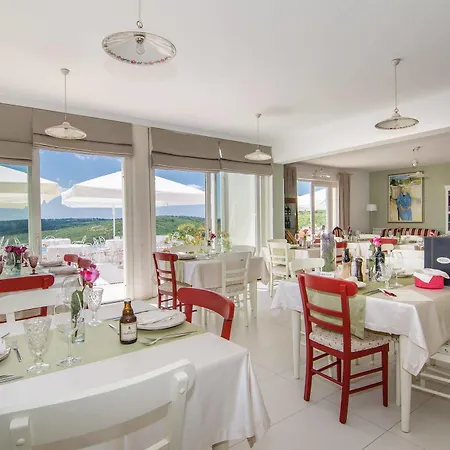 Stefanija Small Boutique Hotel&restaurant Отель