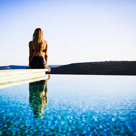 Stefanija Small Boutique Hotel&restaurant 호텔 4*